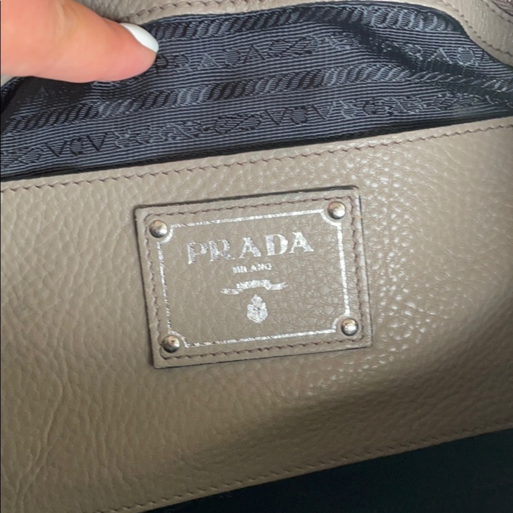 Prada bag - Picture 6 of 9